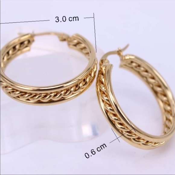 NEW 18K YELLOW GOLD BRAID HOOP EARRINGS - Picture 2 of 2